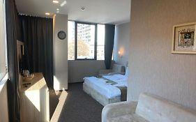 Tbt Hotel